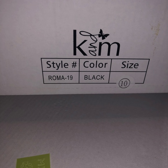 Black K&M Peep Toe Pumps with slight platform sole. Size 10 - Picture 6 of 6